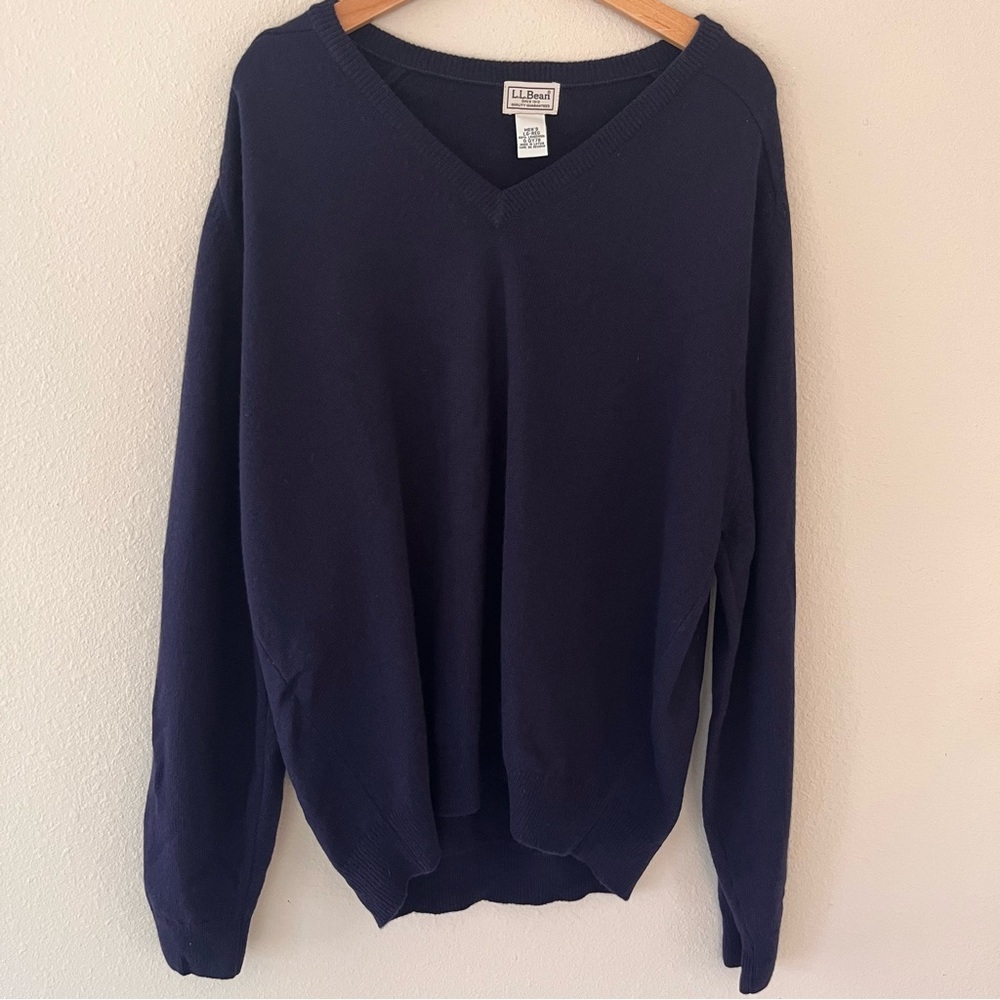 LL Bean Mens Sweater Large Lambswool Blue V-Neck Grandpa Classic Pullover